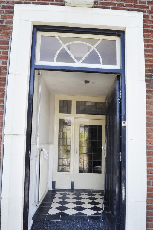 Hotel-Restaurant Thuis! Dinteloord Bagian luar foto